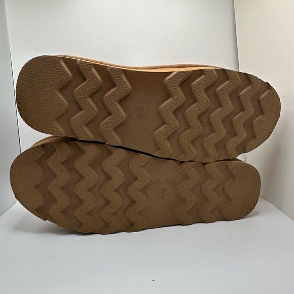 CUSHIONAIRE Women's Genuine Suede Cozy Mule Platform +Memory Foam 11 WIDE CHESTN - Picture 5 of 7